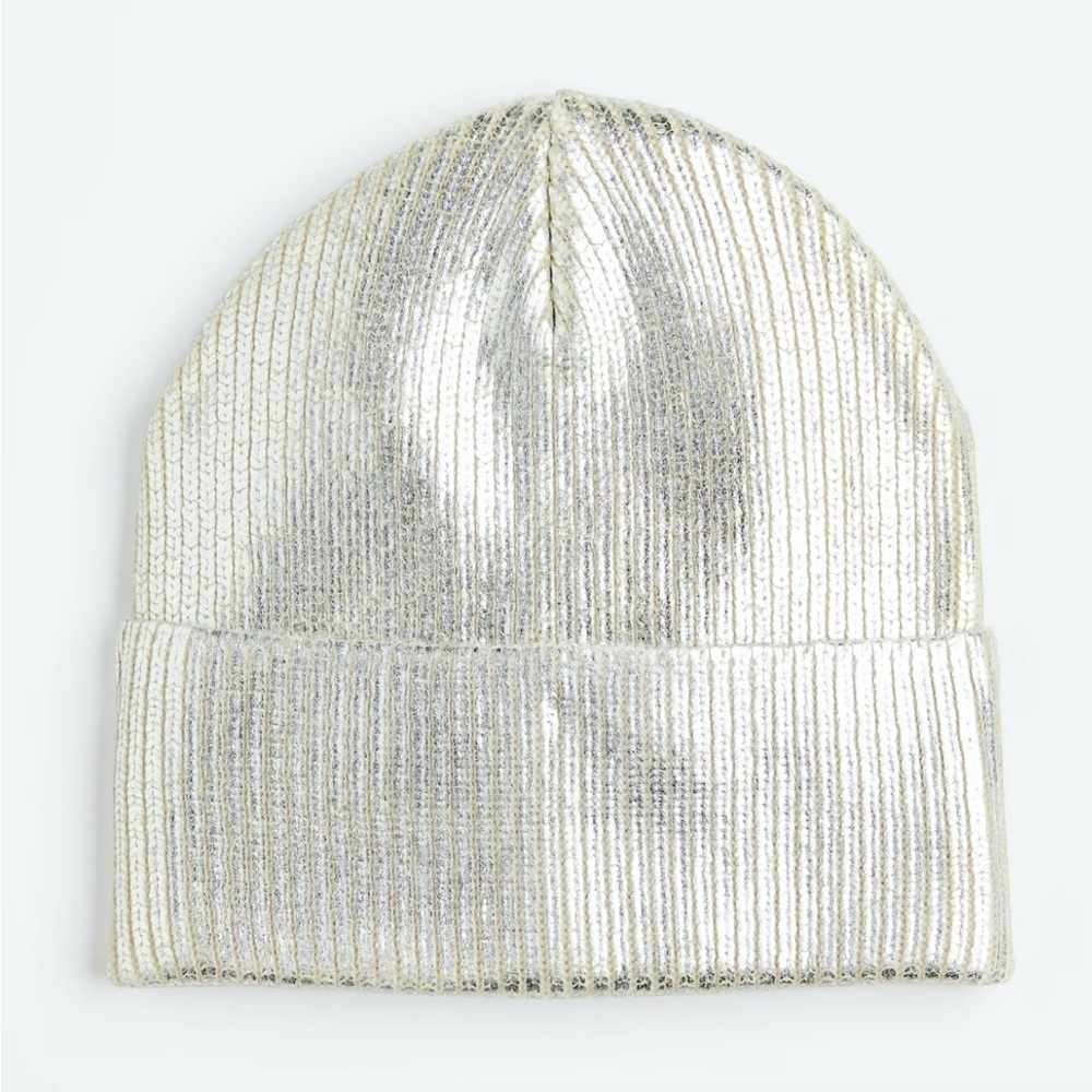 H&M Silver Metallic Beanie | Age 8 - 11 or 53 💁‍♀️
